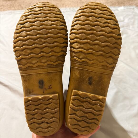 LaCrosse Tan/Navy Lined, Suede, Rubber, Snow/Rain Boots- 9 - Picture 4 of 11